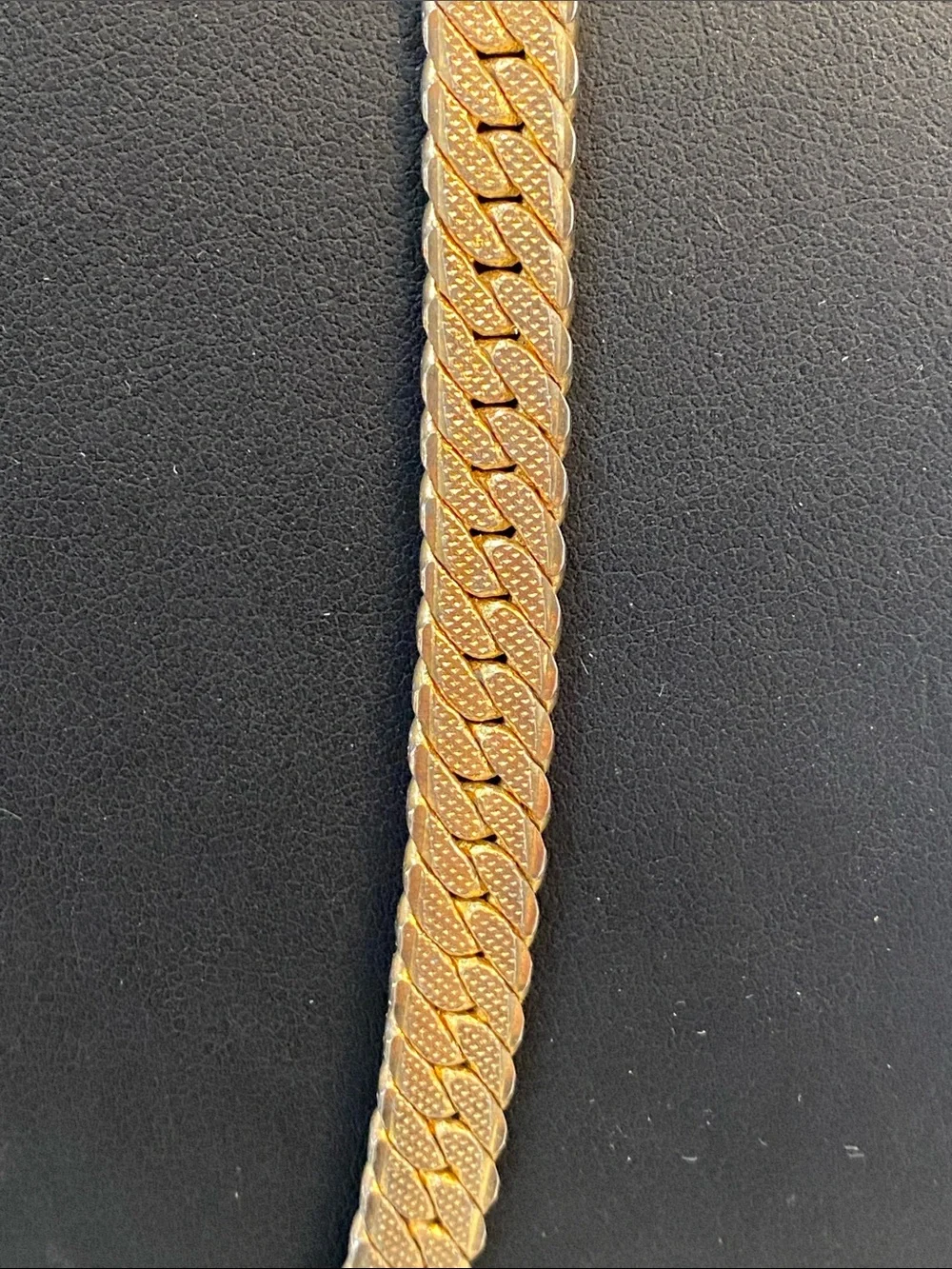 N/A gold tone